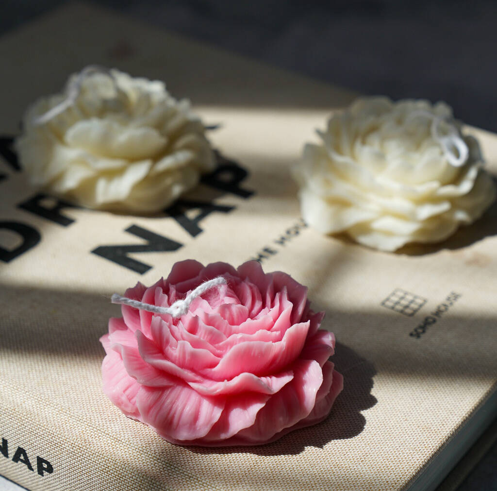 Peony flower candle
